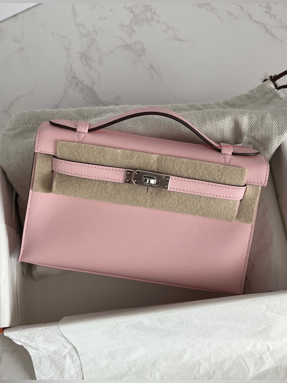 Hermes Kelly Pochette in Rose Sakura Swift Leather with Palladium Hardware 2025